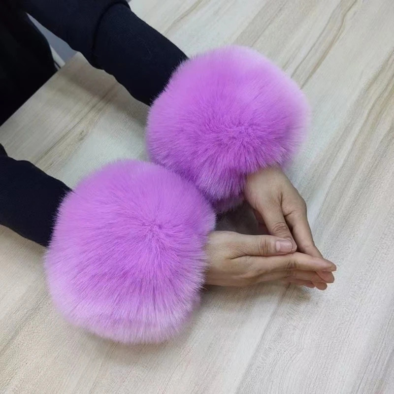 Soft fur wristband sleeves suitable for fashionable women and young people with warm arms multi-color Y2K fur wristband cuffs 241106