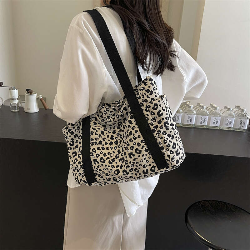 Designer Bag Leopard Canvas Bag Large Capacity Fashion Tote Bags Casual Women's Shoulder Handbag College Commuter Beach Travel Bag Bolsa 2024