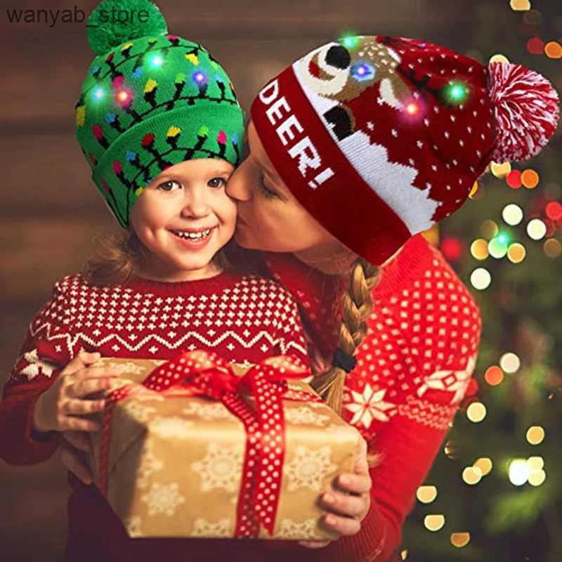 Wide Brim Hats Bucket Hats Christmas Hats Sweater Santa Elk Knitted Beanie Hat With LED Light Up Cartoon Patteren Christmas Gift For Kids New Year Sup