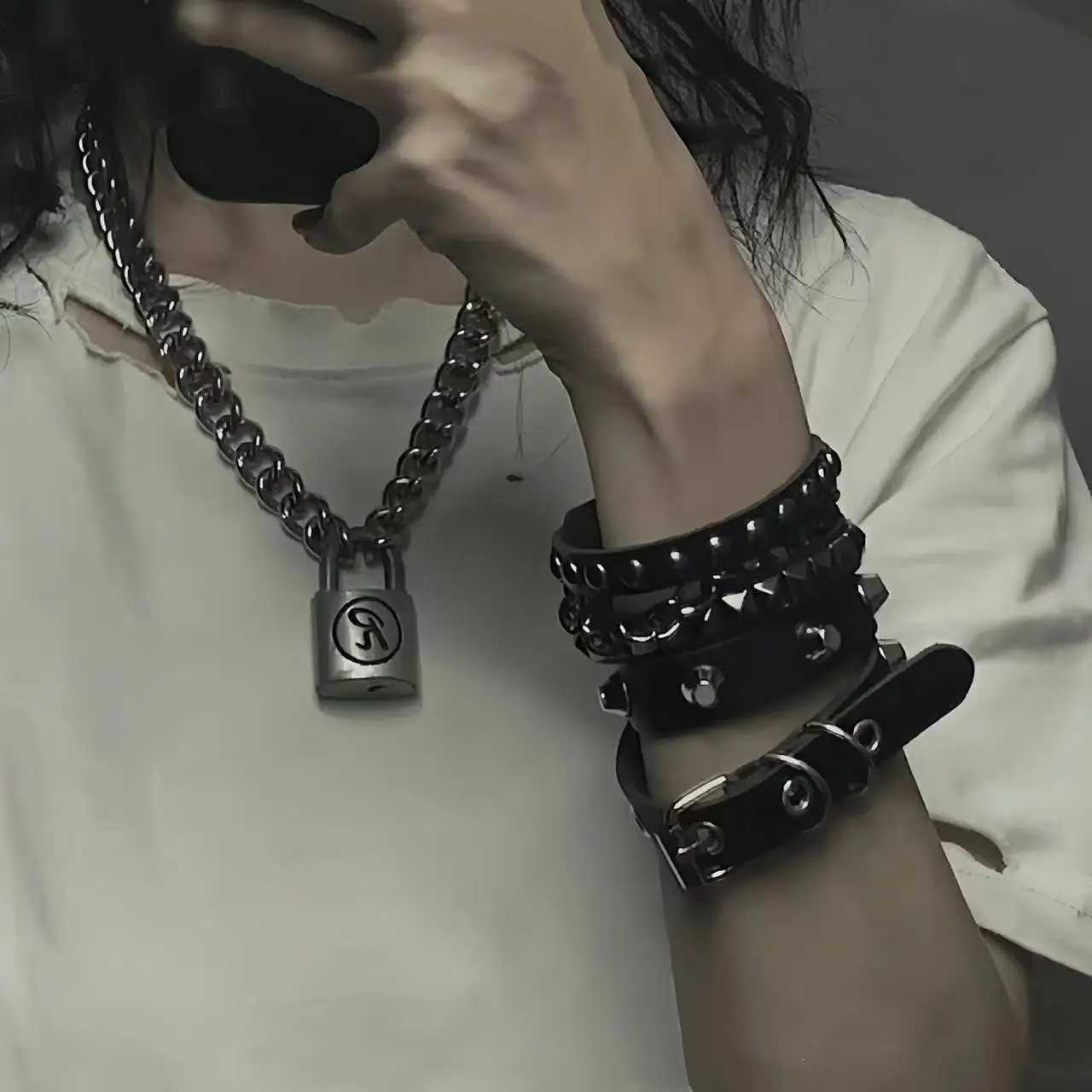 New 3-Piece/Set Black Gothic Emoji Boho Bracelet Mens Wenpunk Gothic Spike Rivet PU Leather Bracelet Party Jewelry Gift X241106