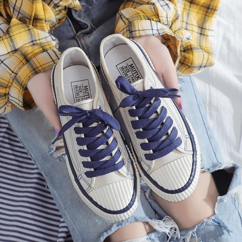 2025 Autumn Old Beijing Low Cut Canvas Shoes Outdoor Designer Women's Biscuit Shoes Young Students Rubber Selenium Oxidation Skating Breathable K
