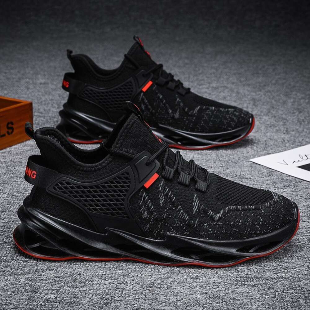 Leisure Men's Summer New Breathable Solid Color Trend Running And Sports Shoes
