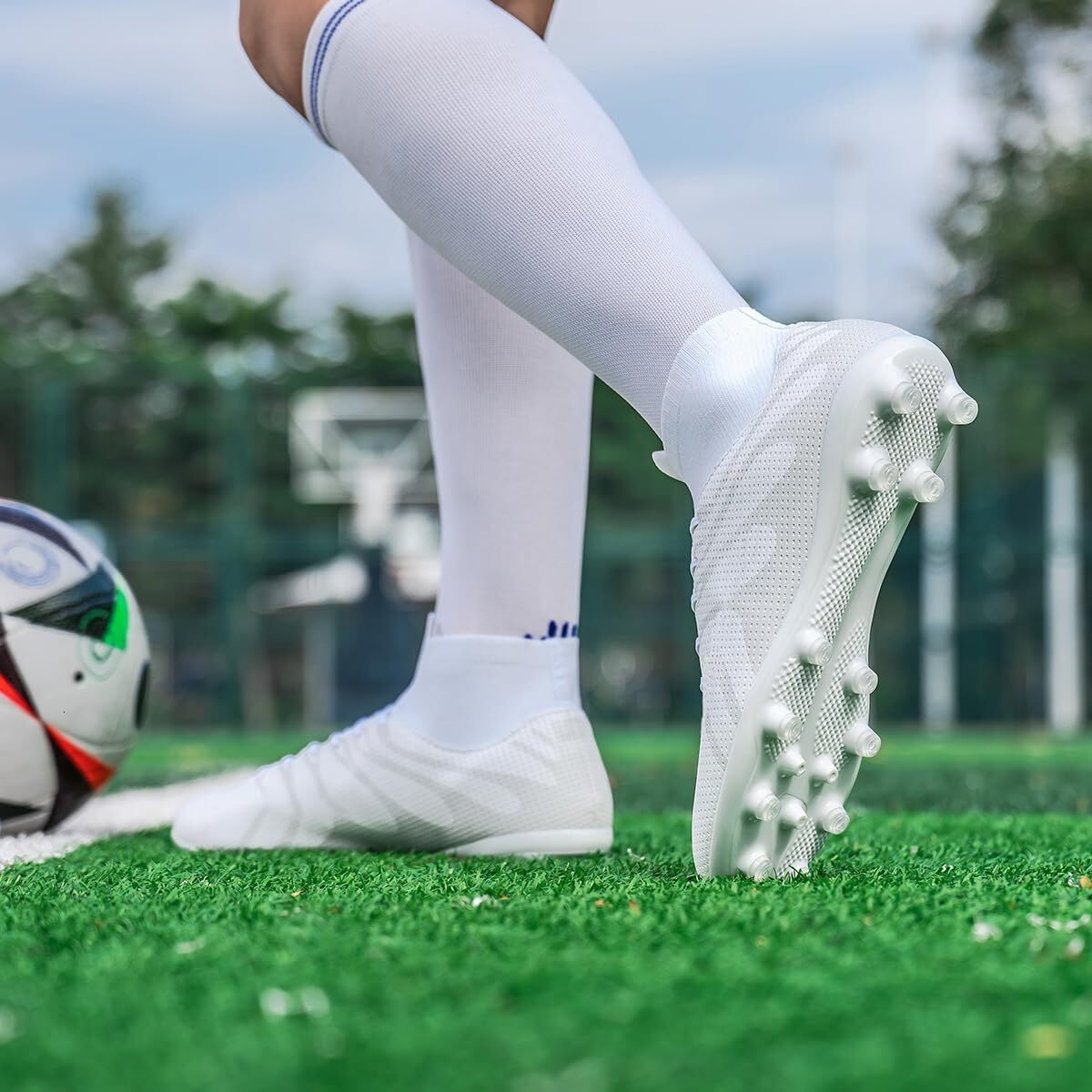 Neutral adult soccer spikes, suitable for men's indoor/outdoor five-a-side soccer shoes