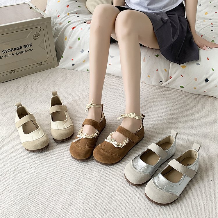 French round toe shallow mouth Mary Jane for women 2024 new summer niche puff fashionable casual versatile single shoes