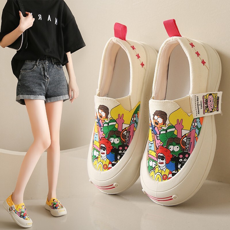 Lazy for Women 2024 Spring New Fashion Versatile Cartoon Image Women's Thick Sole Casual One Step Matcake Canvas Shoes