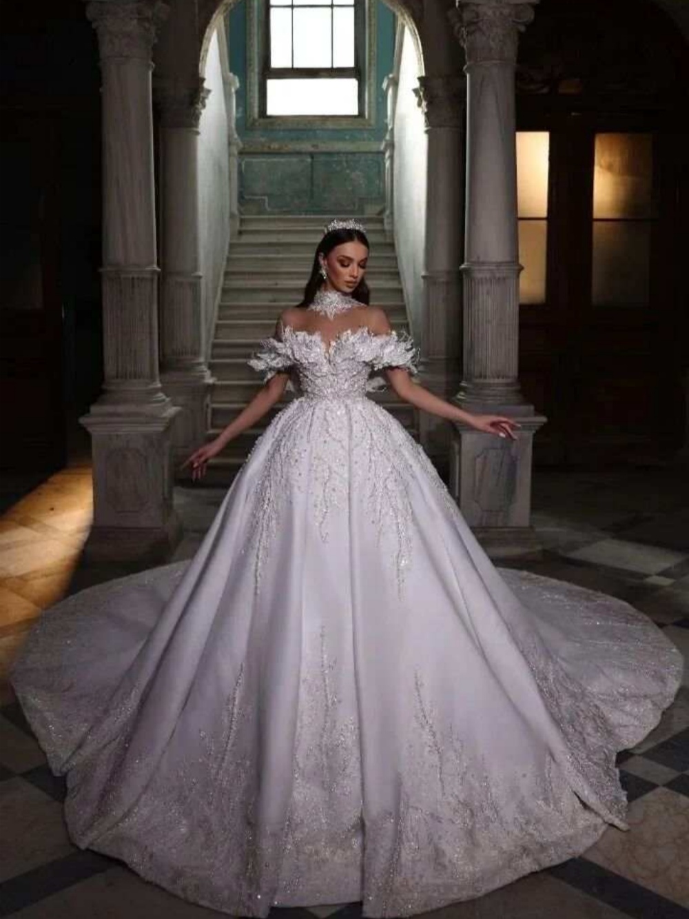 Luxury Ball Gown Sequins Beaded Pearls Off Shoulder Wedding Dress Customized Sleeveless Long Sweep Train Bridal Dresses