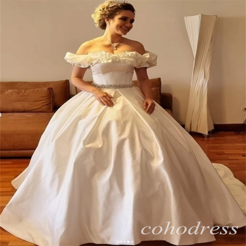 Romantic Off Shoulders Wedding Dresses With Beaded Ball Gown Country Bridal Gowns Sweep Train Lace Up Corset Robe De Mariage Elegant Women Vestio De N
