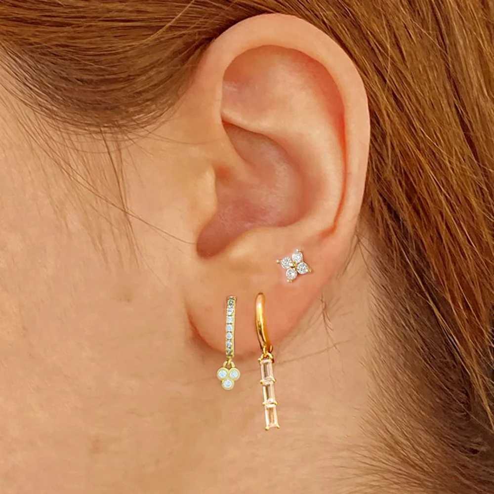 3-piece retro stainless steel flower hug ring earring set suitable for perforated fashion jewelry in text black white and zircon cardboard boxes X2411