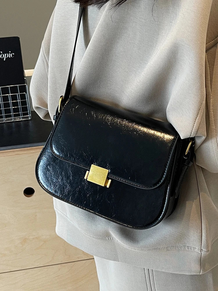 Vintage Burgundy Womens Shoulder Bag Autumn Winter PU Leather Flip Small Square Bag Womens Fashion Handbag241106