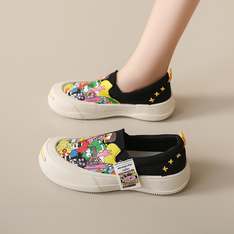 Lazy for Women 2024 Spring New Fashion Versatile Cartoon Image Women's Thick Sole Casual One Step Matcake Canvas Shoes