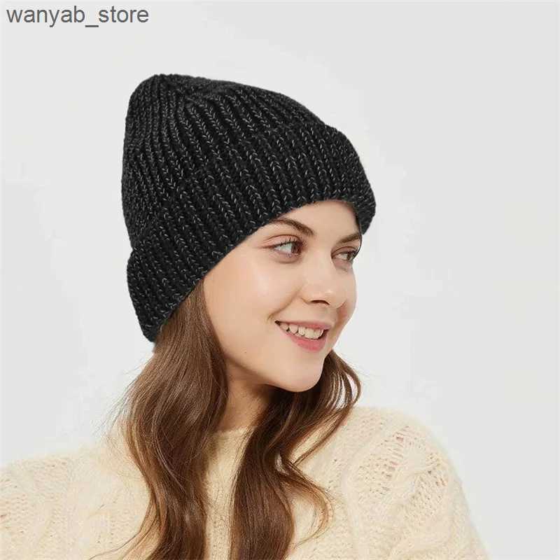 Wide Brim Hats Bucket Hats Unisex Winter Warm Reflective Beanies For Male Fashion Knitted Street Hat Night Fantasy Shining Skullies Cap Men Warmer Bon