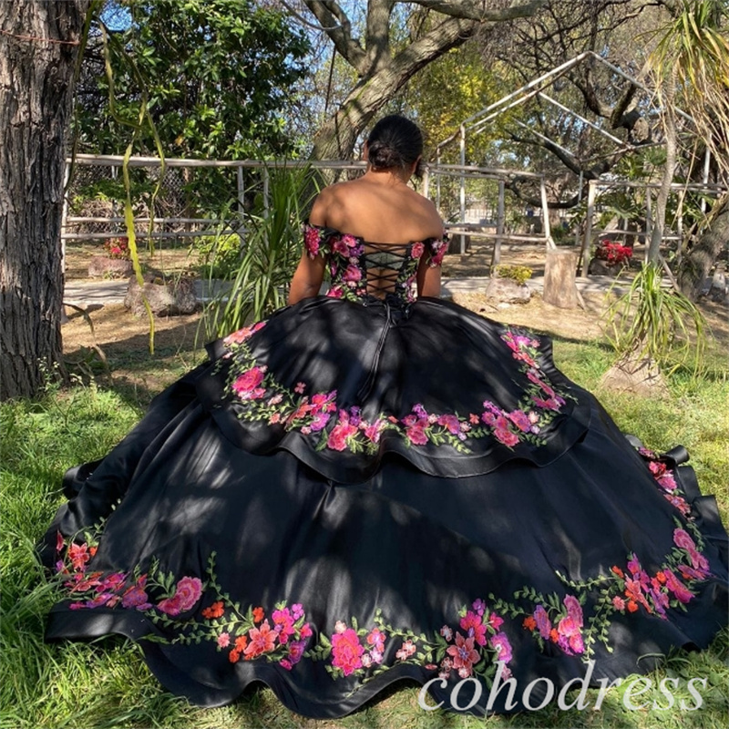 Black Mexican Quinceanera Dresses Charro Plus Size Colorful Embroidery Vestidos De 15 Xv Anos Satin Country Civil Vestio De Novias Off Shoulders Sweet