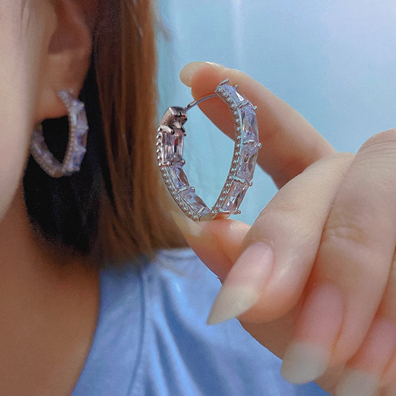 2024 Top Sell Clip Earrings Elegant Luxury Jewelry 925 Sterling Silver Princess Cut White Topaz CZ Diamond Geometric Temperament Party Women Wedding E