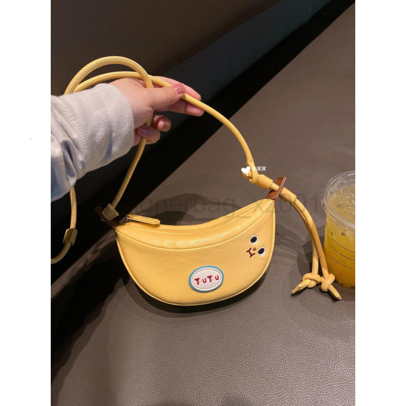Bag Designer Fashion Classic 10a Top Nikiduncks Woman Handbagevening Bags 2024 New Cute Banana Womens Adjustable Single Shoulder Bull C