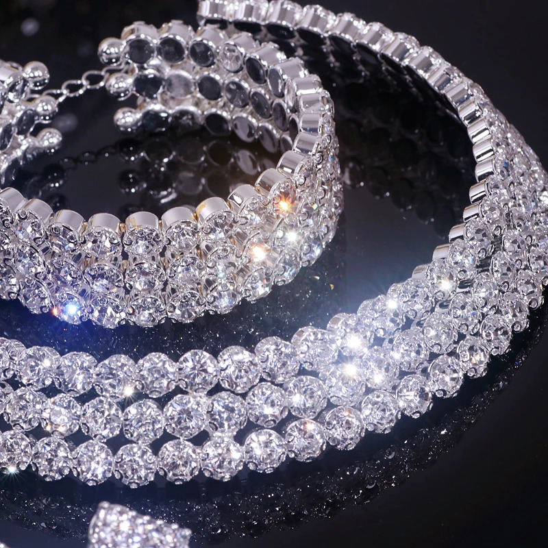 Classic rhinestone crystal necklace earring and bracelet set suitable for womens silver bridal wedding party jewelry set 241106