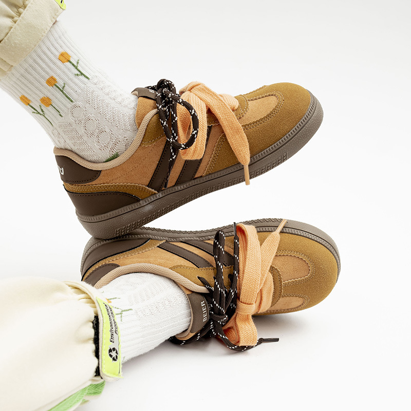 Versatile Fashion Student Color blocked Women's 2024 Autumn New Style American Low cut Board Double Strap Casual Shoes