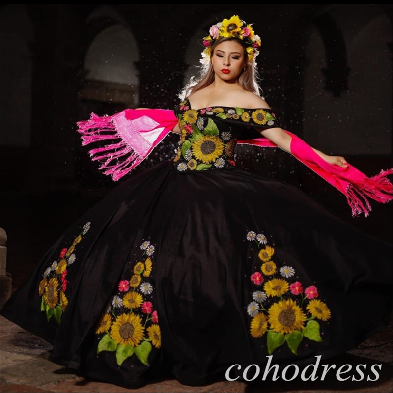 Black Mexican Quinceanera Dresses With Sunflowers Embroidery Luxury Beaded Vestidos De 15 Xv Anos Cosplay Vestio De Novias Off Shoulders Plus Size Swe