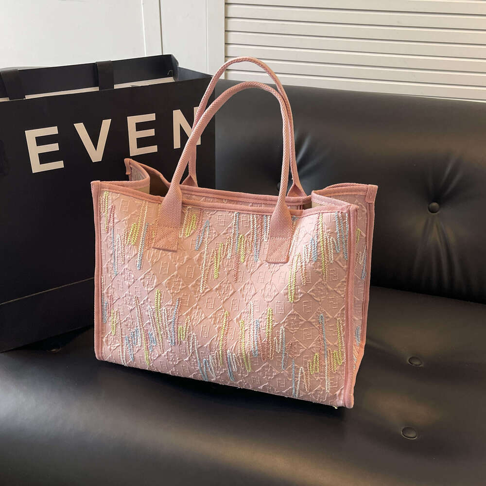 Designer Bag Large Capacity Embroidered Commuter Bag, 2024 New Leisure Hand Shopping Bag, All-In-One Tote Bag