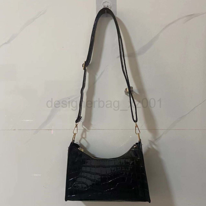 Classic Designer Bag Fashion 10a Top Nikiduncks Woman Handbagevening Bags Subcultural Punk Cross Skeleton Shoulder Spicy Crocodile Cr