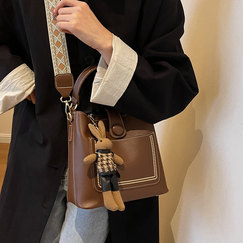 2025NEW New designer women s trend new trend high end fashion niche design broadband crossbody bag fashion trend bag