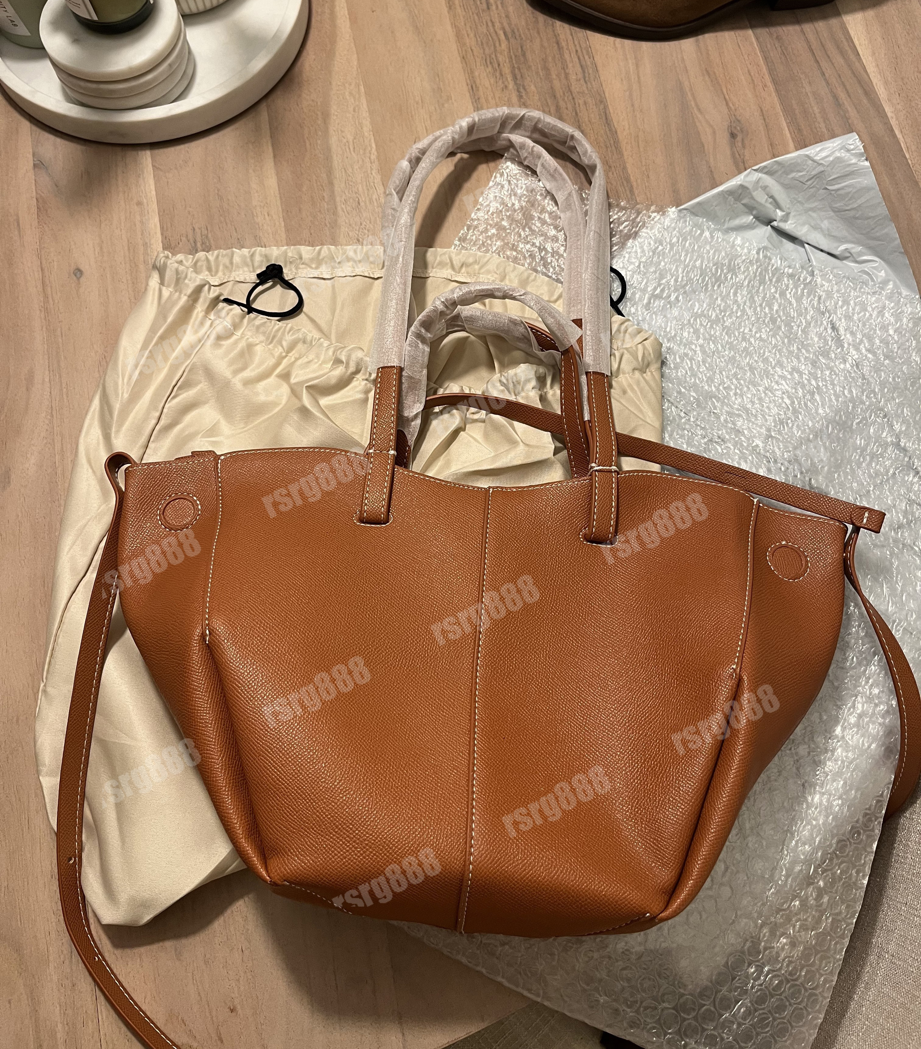 Tote Designer Bag Half Moon polenen Underarm Totes Mirror Quality Dual Carrying Options Women bag Winged Design & Buck 6695