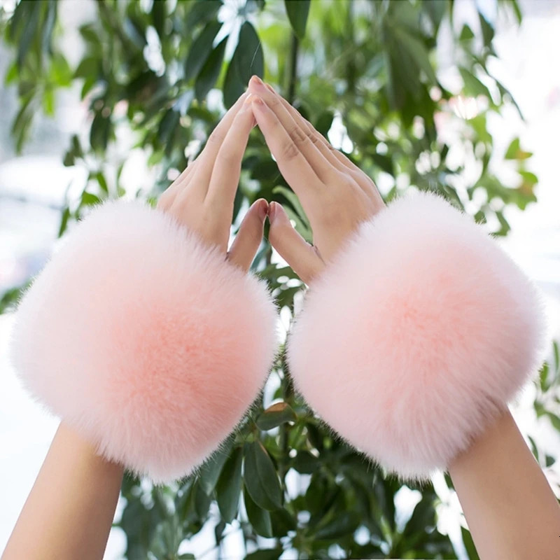 Soft fur wristband sleeves suitable for fashionable women and young people with warm arms multi-color Y2K fur wristband cuffs 241106