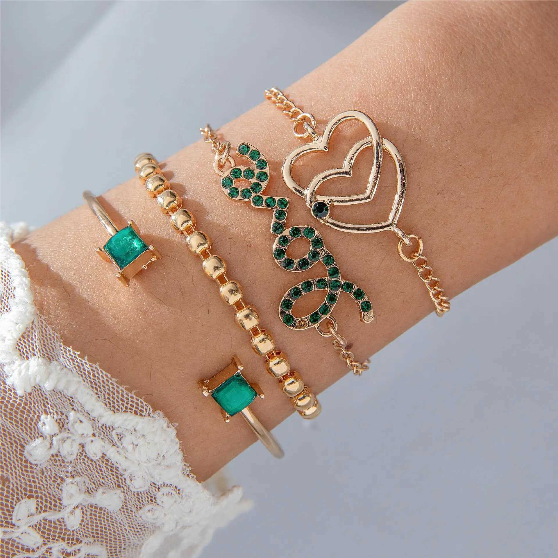 Retro style bracelet spinning rhinestone Shiny Infinity symbol Geely green rhinestone bracelet environmentally friendly X241106