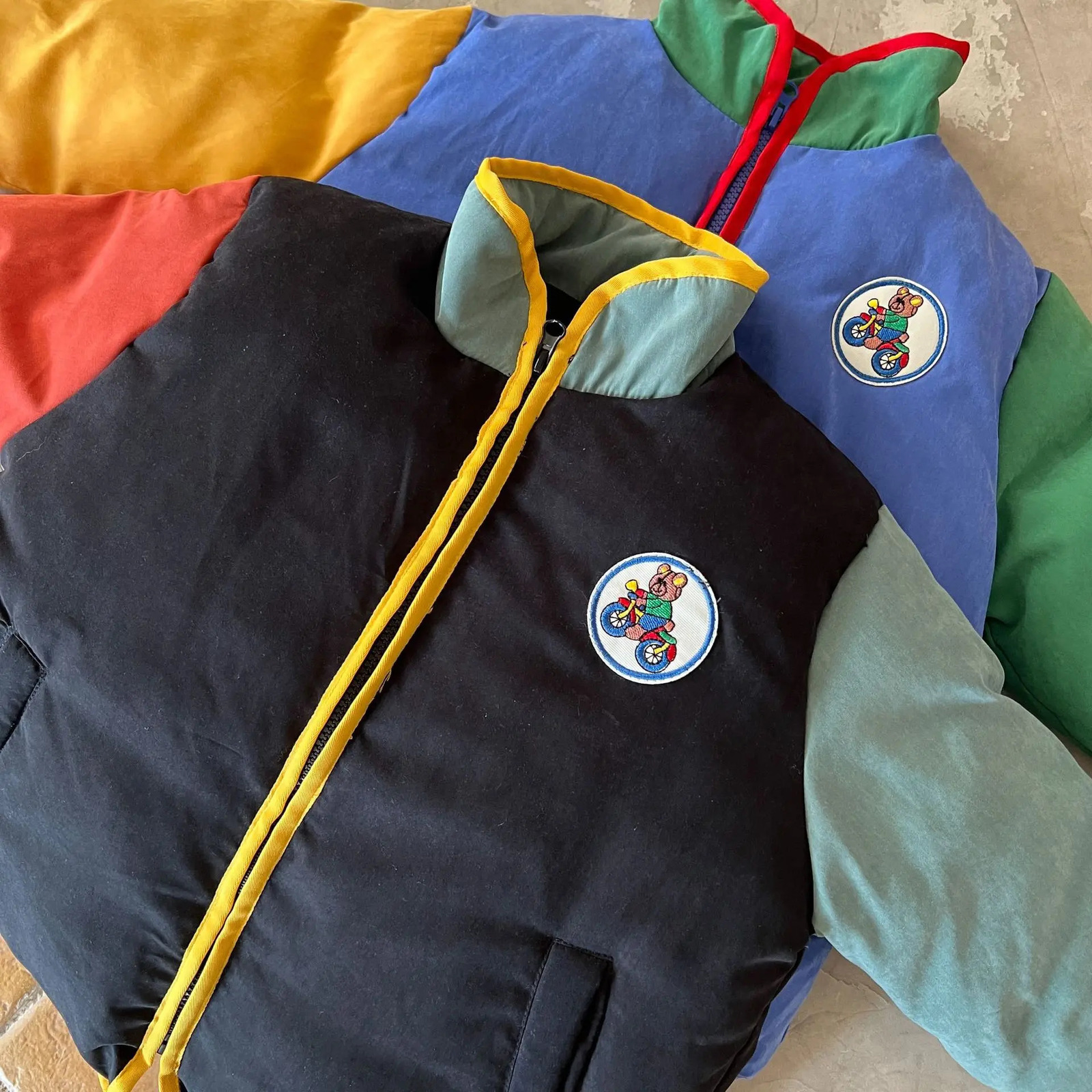 Autumn and winter vintage childrens cartoon bear down jacket thick cotton pad for young children and girls top fashionable boy baby splicing park 2411