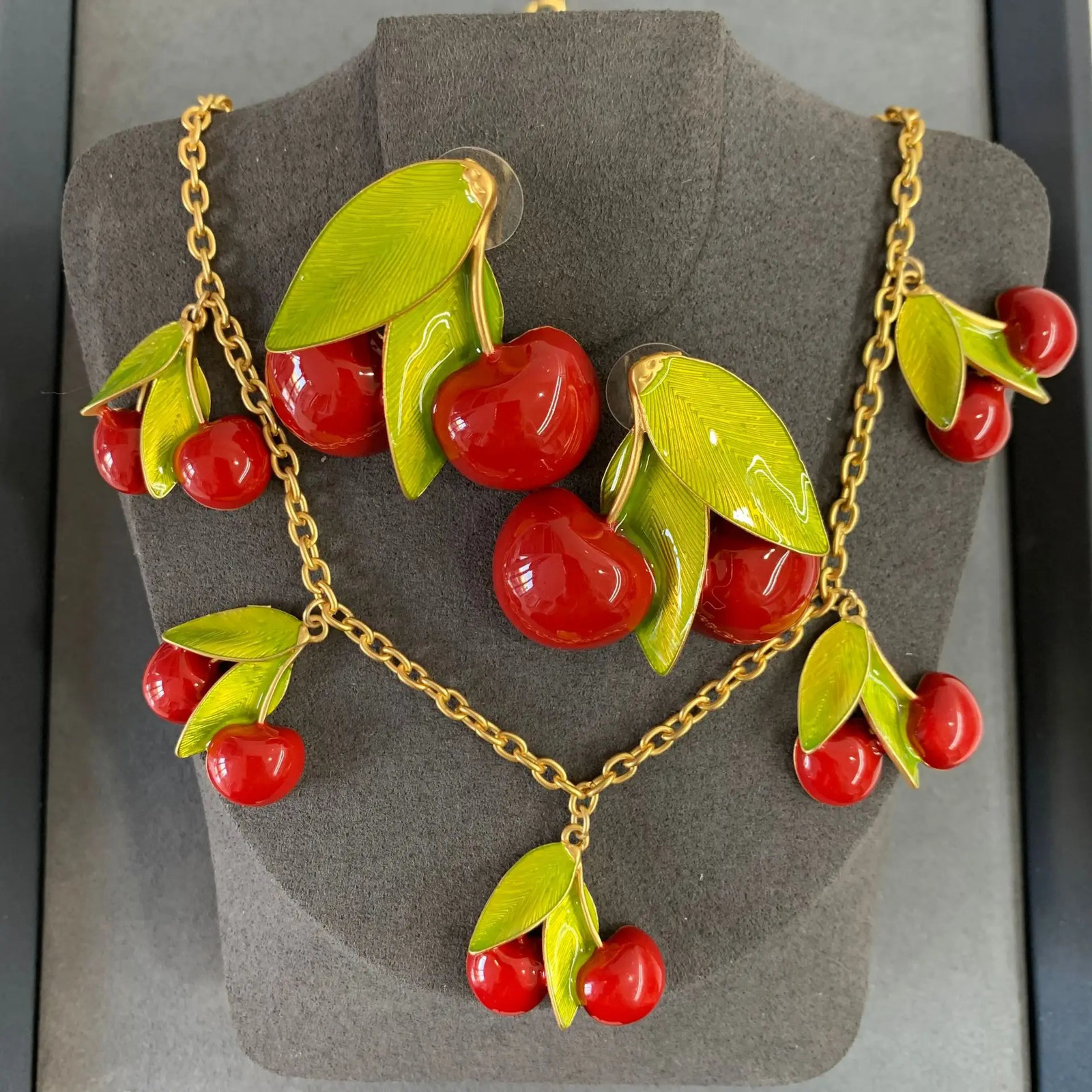 European and American fashion trends Sweet cute fresh red cherry green leaf necklace earrings jewelry set 241106