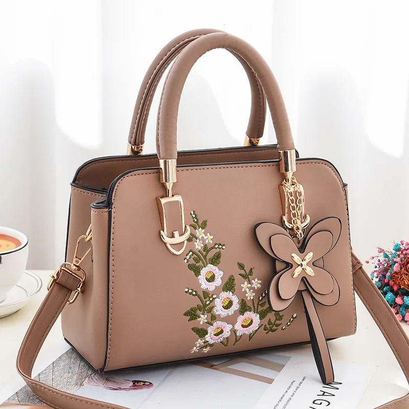 1 embroidered shoulder bag high-quality large capacity PU soft leather handbag fashionable hundred shoulder cross bag241106