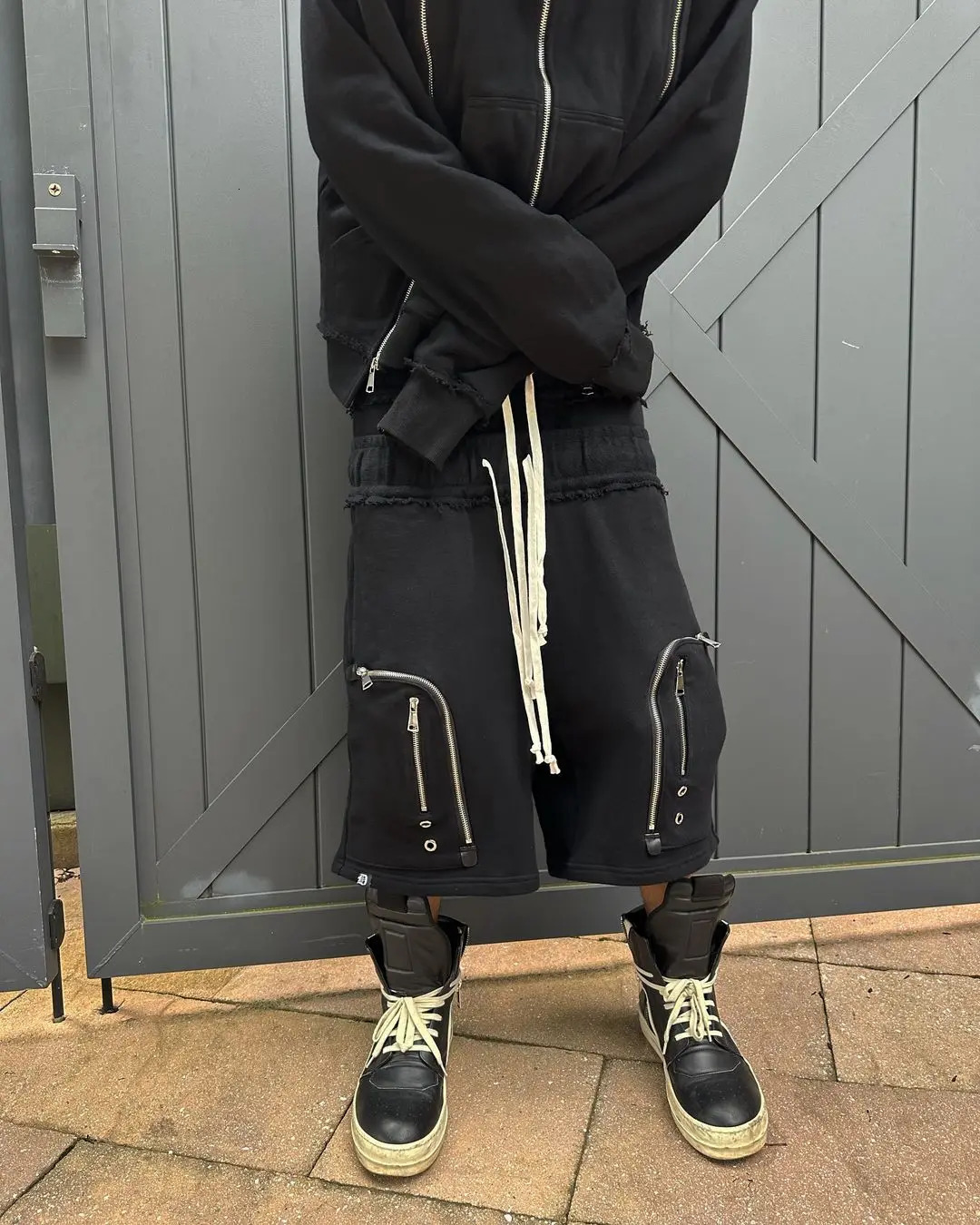 Mens Hoodie Set Shorts Y2k Product Style Pocket Fashion Casual Two Piece American Harajuku Gothic Street Clothing 241106