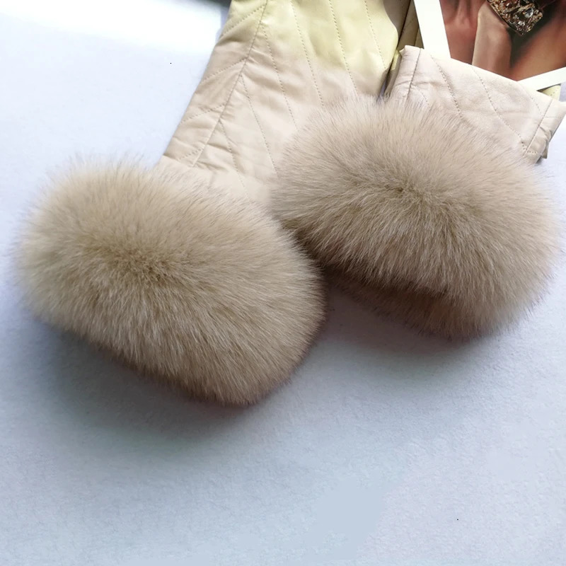 Winter natural 100% real fox fur cuffs womens wrist warm and fashionable coat sleeves decorated with fox bracelets solid gloves 241106