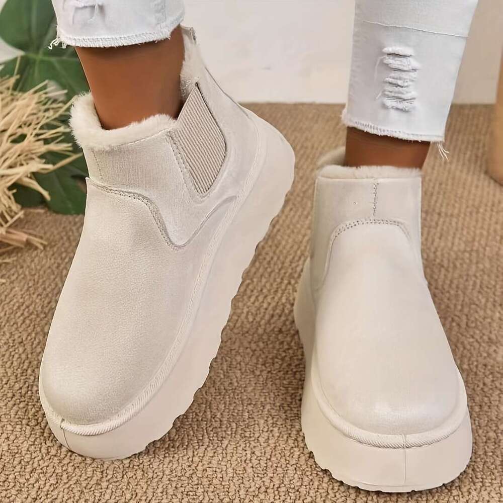 Trendy Winter Comfort: Women's Slip-On Warm Fleece-ed Boots, Non-Slip Flat Platform in Chic Solid Color
