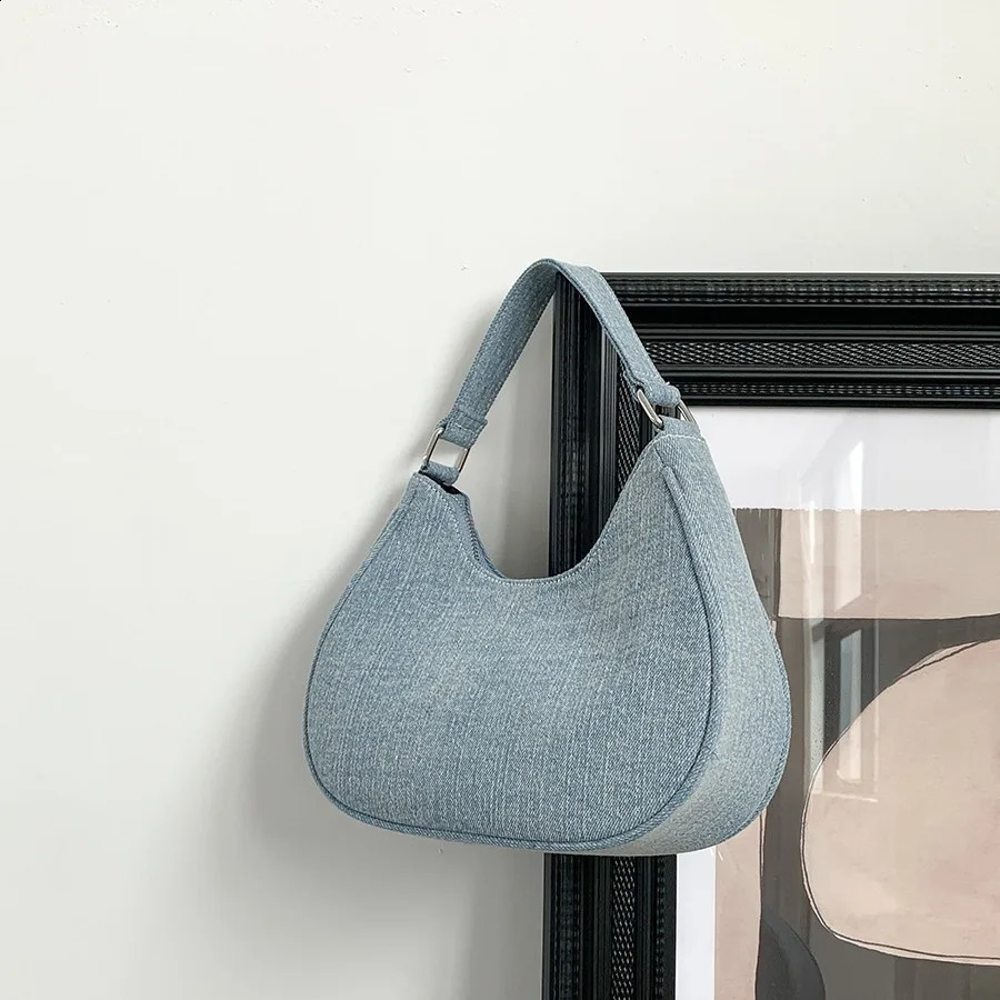 Fashion denim womens handbag canvas shoulder bag small phone flip wallet high-quality womens armrest bag model 241105
