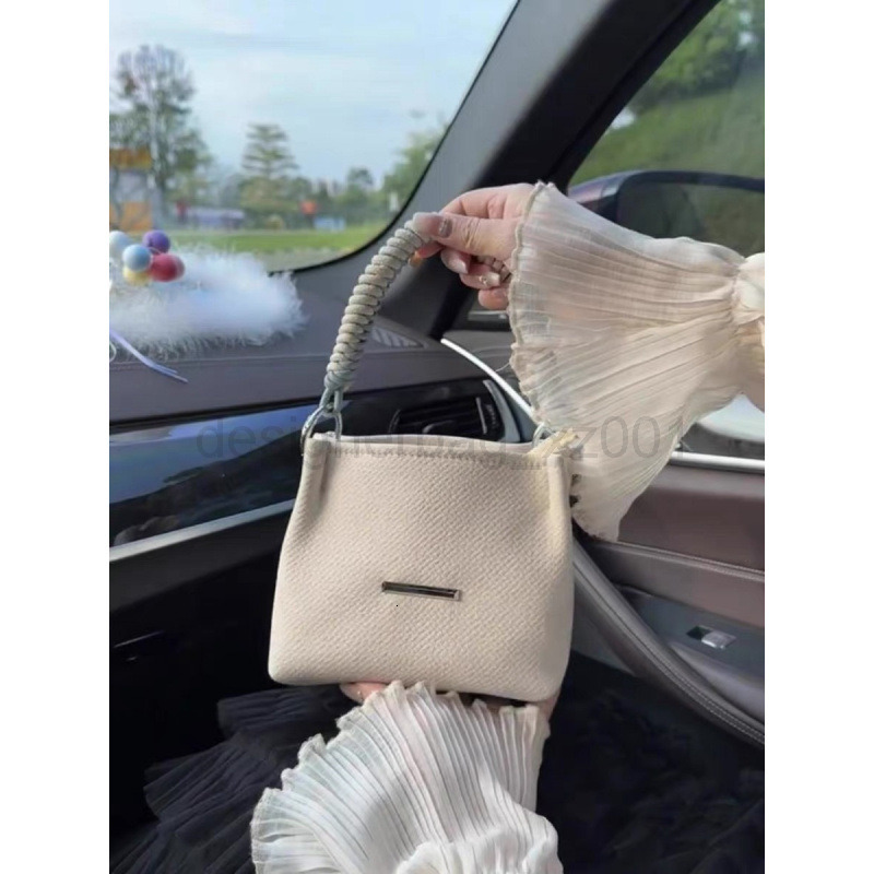Classic Designer Bag Fashion 10a Top Nikiduncks Woman Handbagevening Bags Soft Handheld Bucket Highend Texture Niche Design Simple and