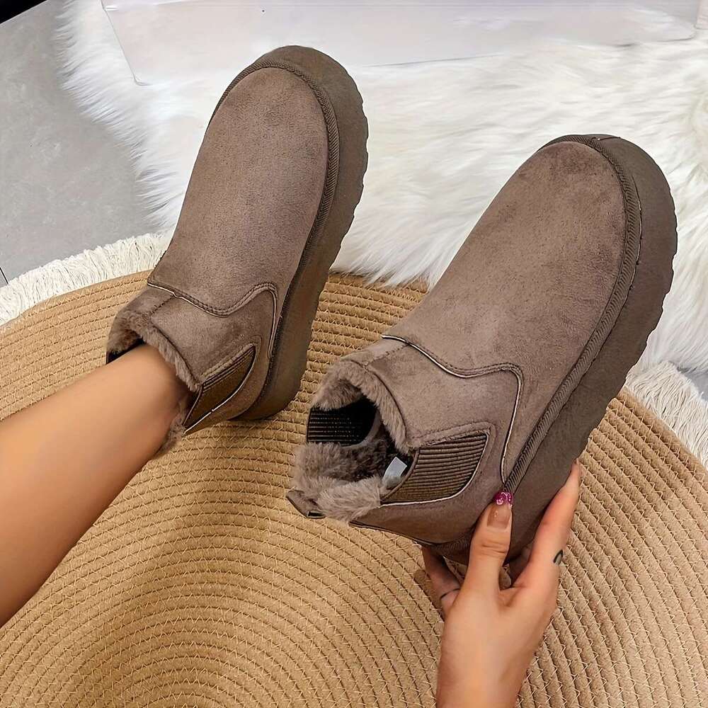 Trendy Winter Comfort: Women's Slip-On Warm Fleece-ed Boots, Non-Slip Flat Platform in Chic Solid Color