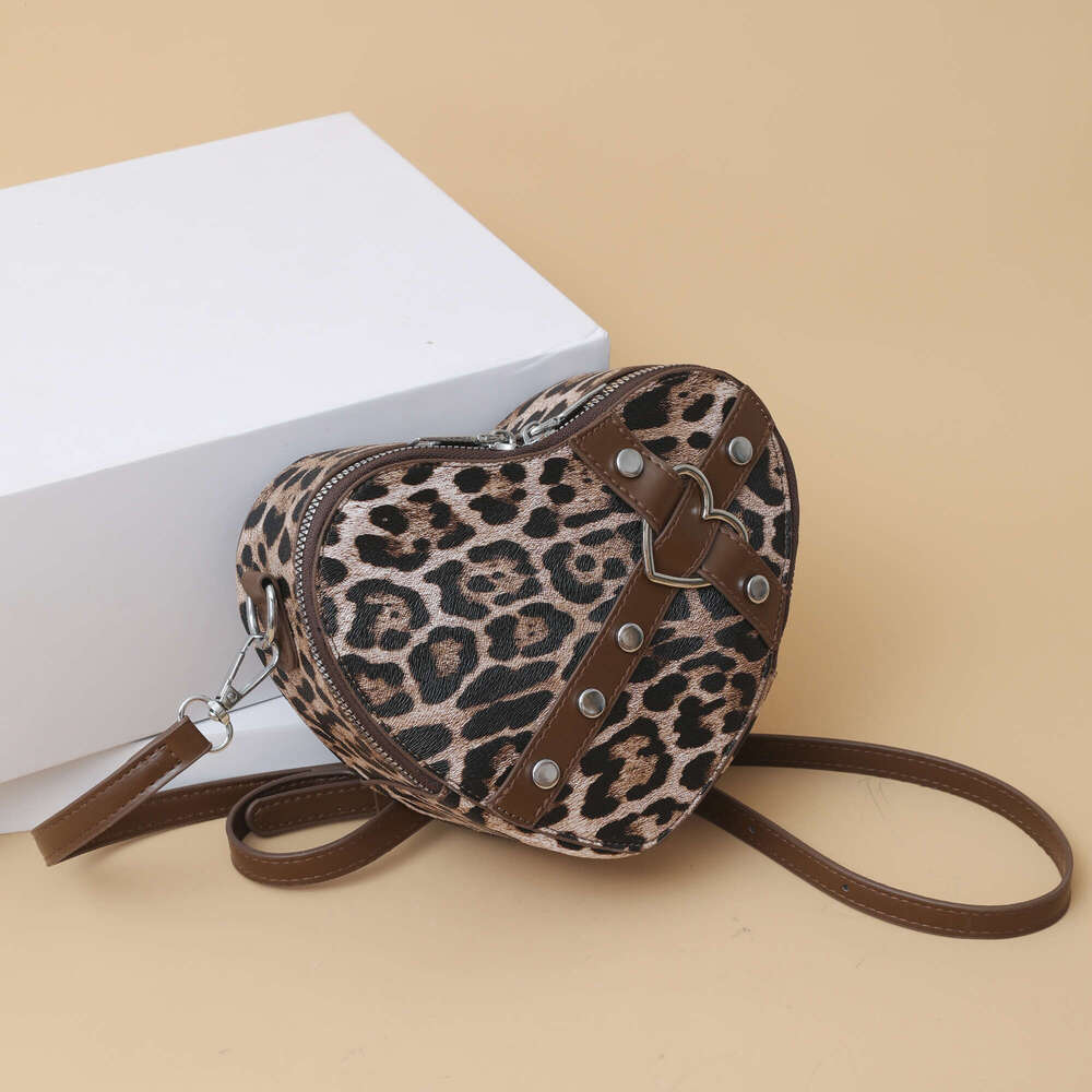 Designer Bag Summertime High-Class Feeling Small Exquisite Bag Woman 2024 New Leopard-Print Love Bag Messenger Bag
