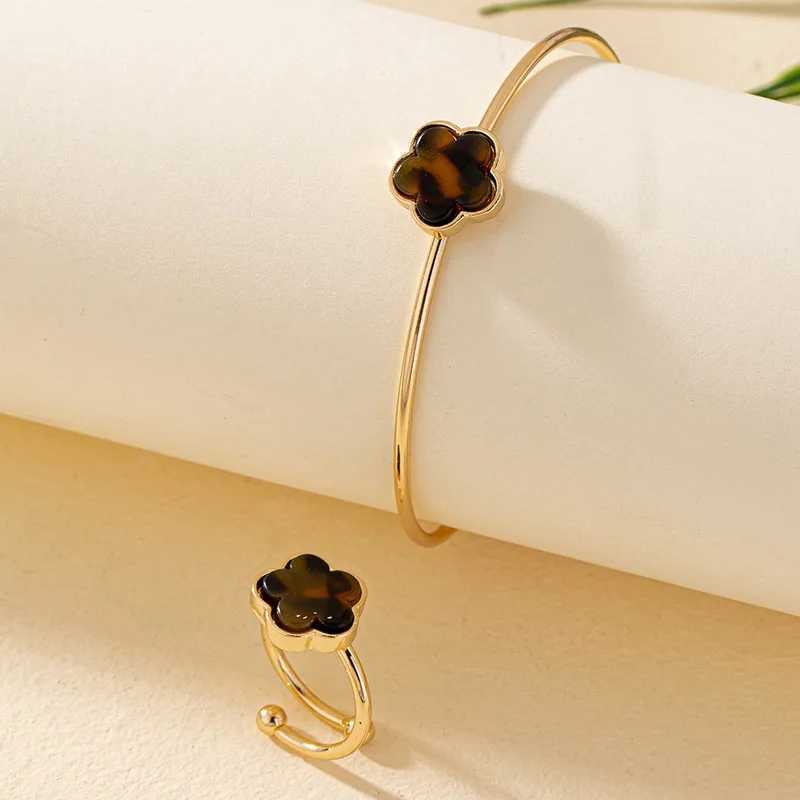 Bracelet and Ring Set Geely Metal Colored Enamel Party Gift Fashion Accessories CS021 X241106