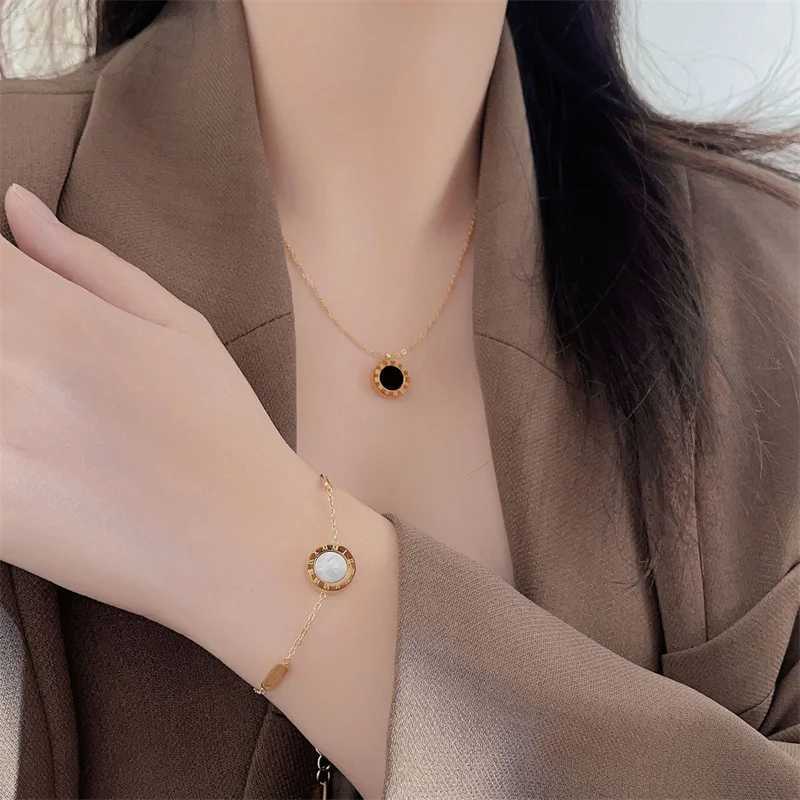 Fl 304 stainless steel black and white shell Ran digital O chain necklace bracelet earrings womens jewelry set X241106