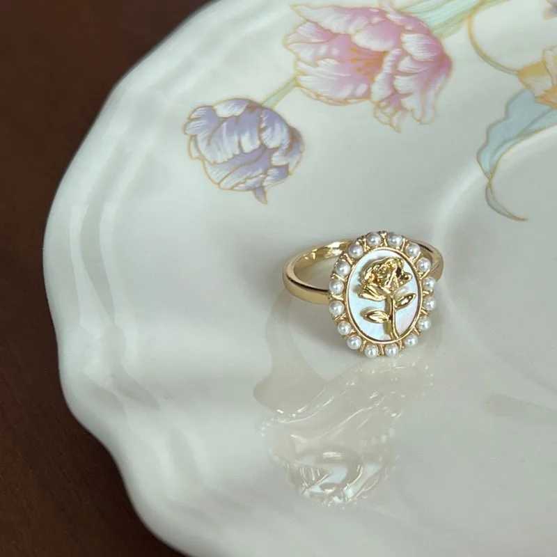 Fashion Shell Pearl Ring Text Girl Fashion French Flower Open Ring Aesthetic Designer Party Jewelry Gift 2023 X241106