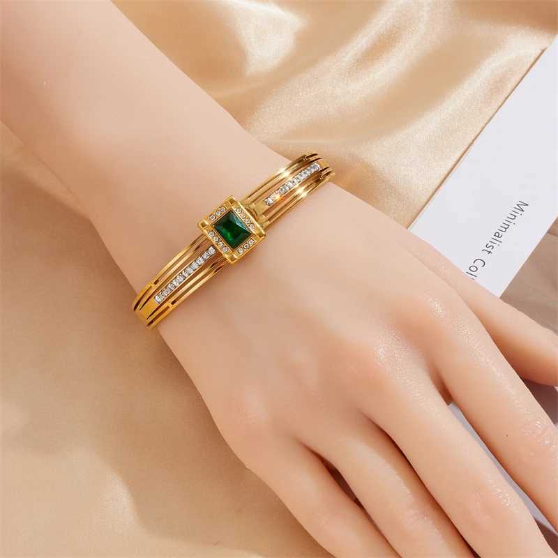 DIEYURO 316L stainless steel Geely green zircon necklace bracelet earrings used for warm and trendy jewelry 5-piece set party gifts X241106