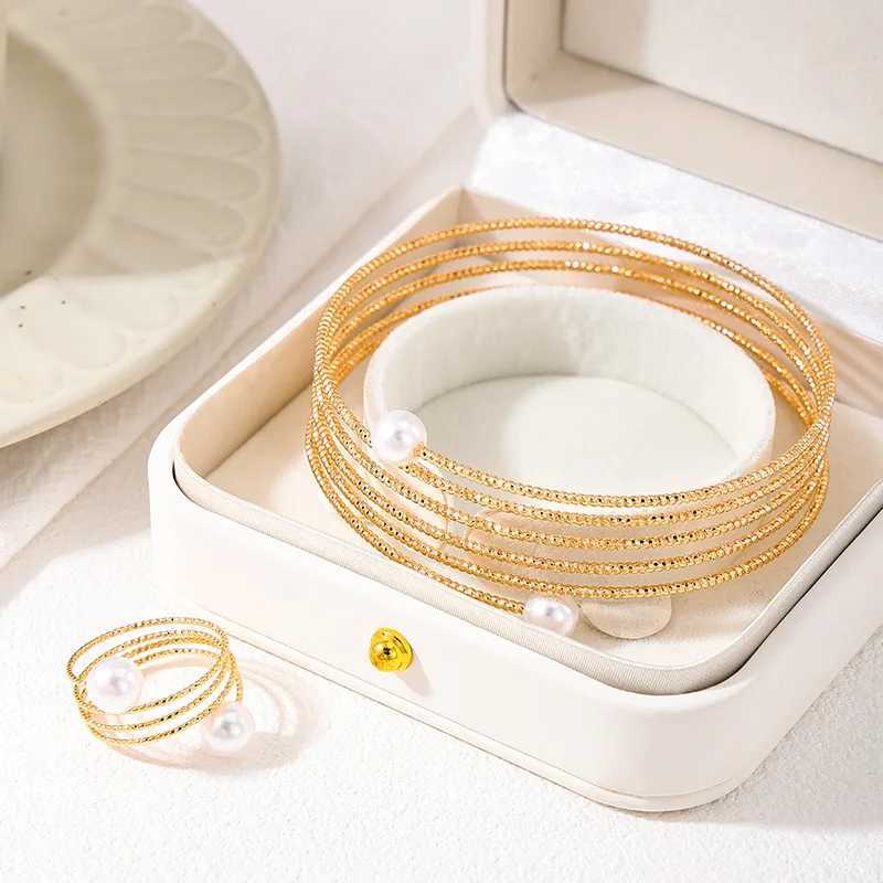 2 sets of holiday party gifts OL DS026 Mti layer circular imitation pearl bracelet rings with metallic text X241106