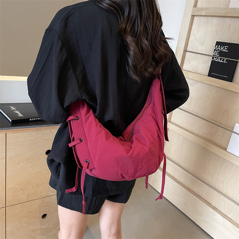Same Style Couple Nylon Cow Horn Wandering Postman Bun, Dumplings, Shoulder Crossbody Bag, Chest Bag Designer Bags Handbags Women