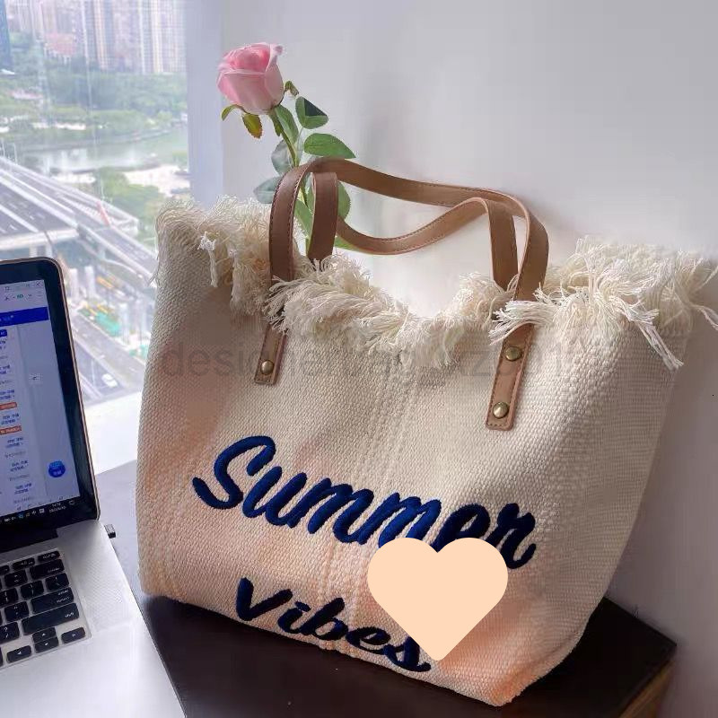 Bag Designer Fashion Classic 10a Top Nikiduncks Woman Handbagevening Bags Olive Green Japanese and Korean Design Tassel Letters Small C