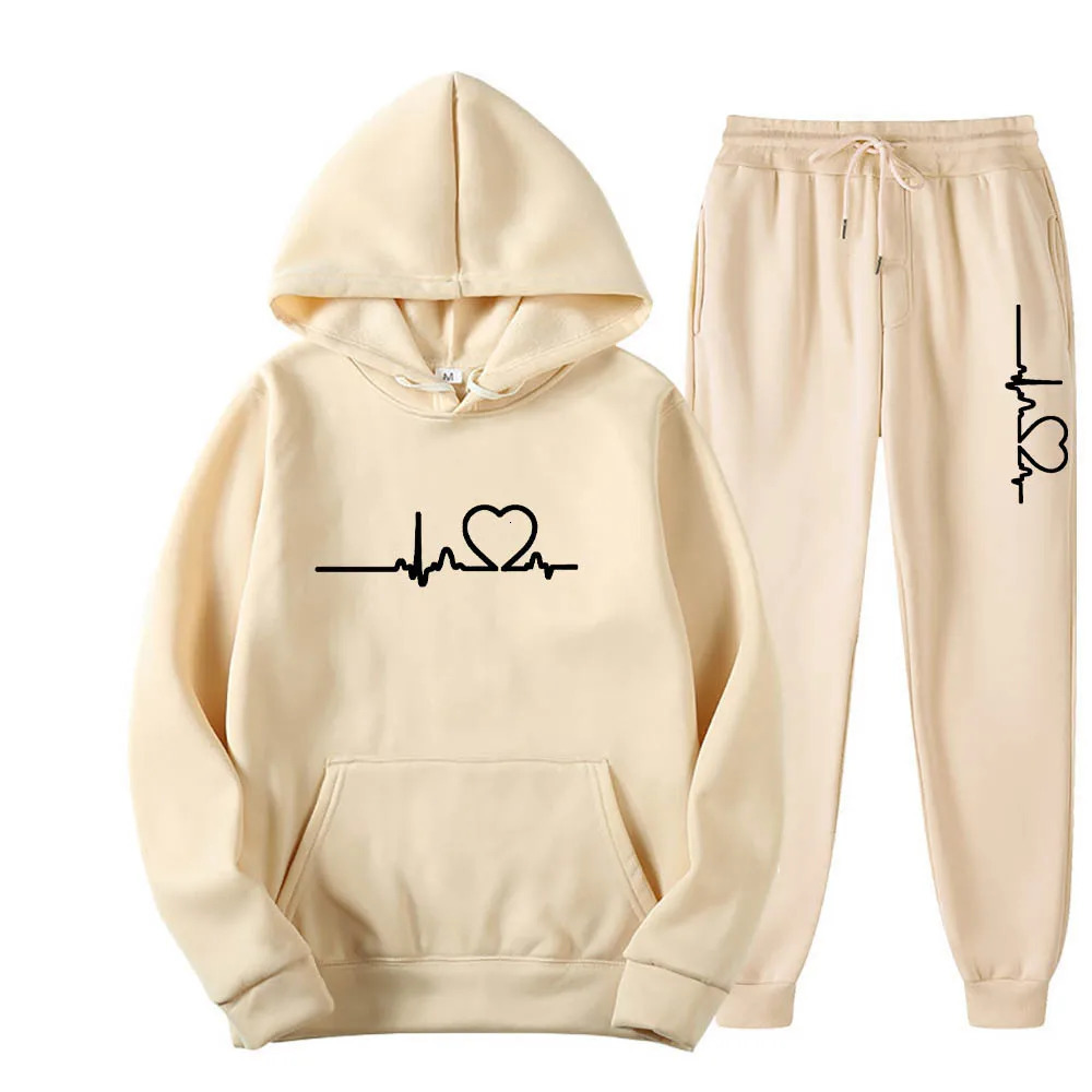 Men And Women Plus Fleece Hoodie Set Autumn And Winter Mens Heart Figure Hoodie Trend Casual Mens Printed Jogging Suit 241106