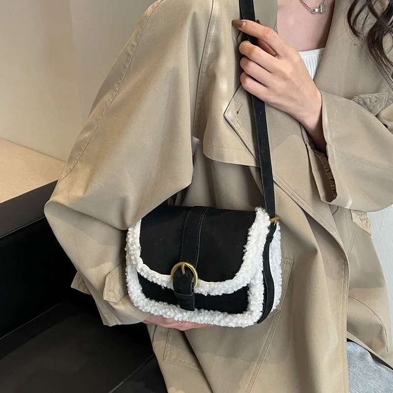 Designer Bag Women's Shoulder Bag Suede And Faux Fur Patchwork Retro Lock Crossbody Bag Small Flap Handbag Brand Designer Tote Bags Handbag