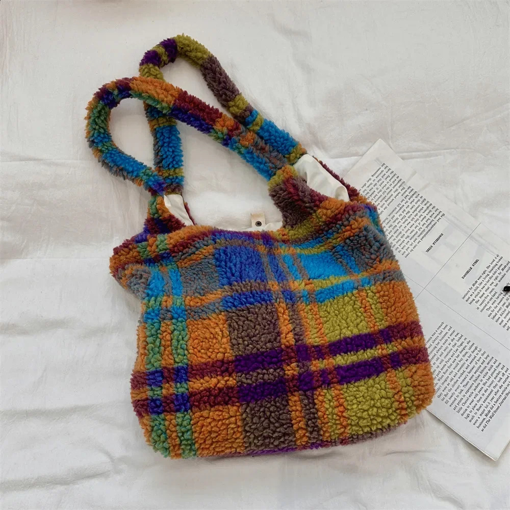 Winter plaid womens plush shoulder bag retro leopard print womens fur handbag large capacity womens artificial cashmere handbag 241105