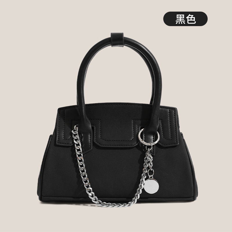 New designer autumn and winter high-end frosted handbag for women, single shoulder underarm bag, new crossbody bag, fashionable bag
