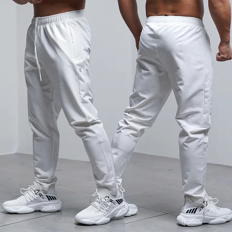 Breathable Loose Running Pants Men Autumn Winter Sport Training Gym Sportswear Elastic Waterproof Outdoor Zip Pocket Sweatpant 241104
