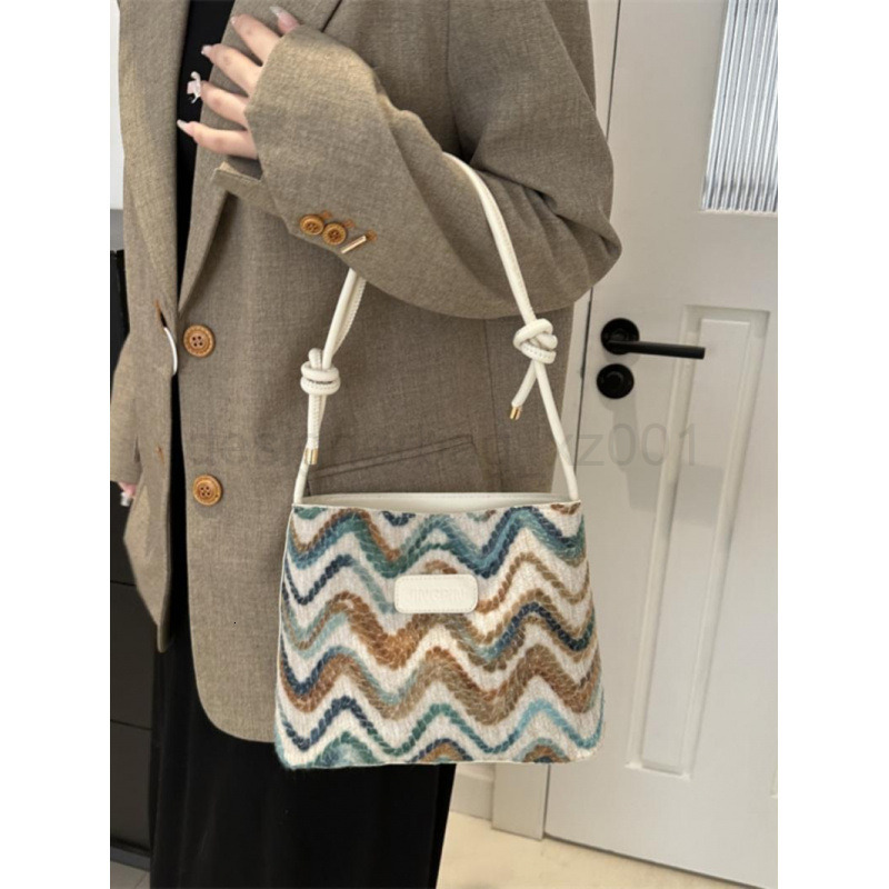 Classic Designer Bag Fashion 10a Top Nikiduncks Woman Handbagevening Bags This Years Popular 2024 New Trendy Summer Versatile Shoulder